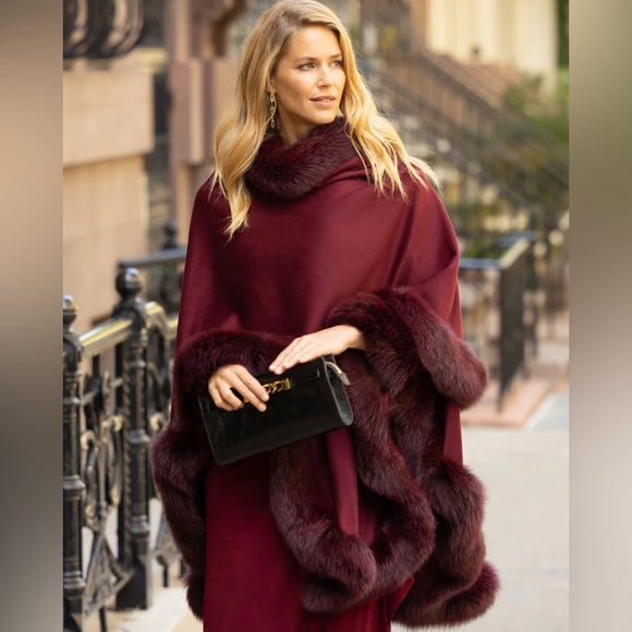 Sofia Cashmere Cervinia Fox Fur Trimmed Burgundy Garnet Red Cape - Petite Length - Picture 10 of 13